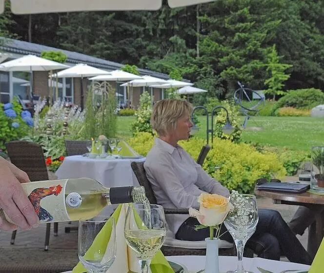 住宿加早餐 Café Wahlde