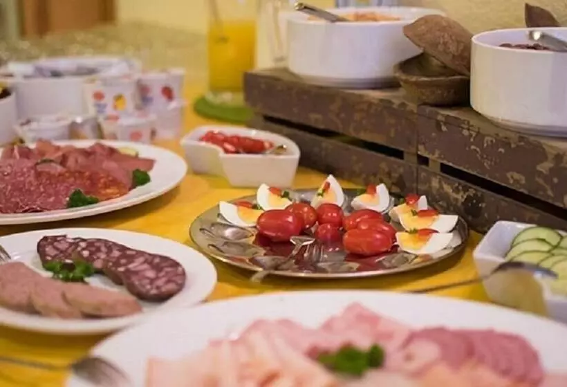 مبيت وإفطار Pension Regina Inh. Monique Kluge