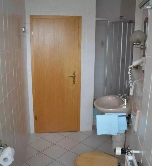 Gasthof & Hotel Zur Linde