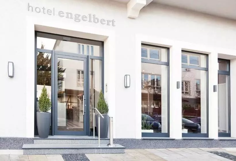 Отель Engelbert
