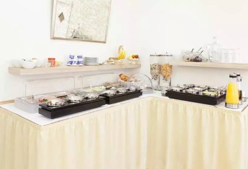 Отель Engelbert