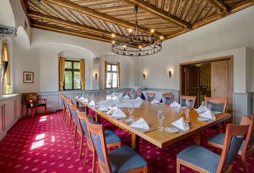 Отель Gasthaus Zum Schwan