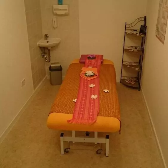 בית מלון כפרי Goldbachel