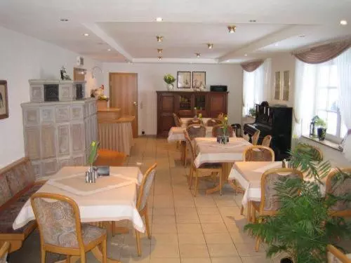 Отель Landgasthof Cafe Gut Ahe