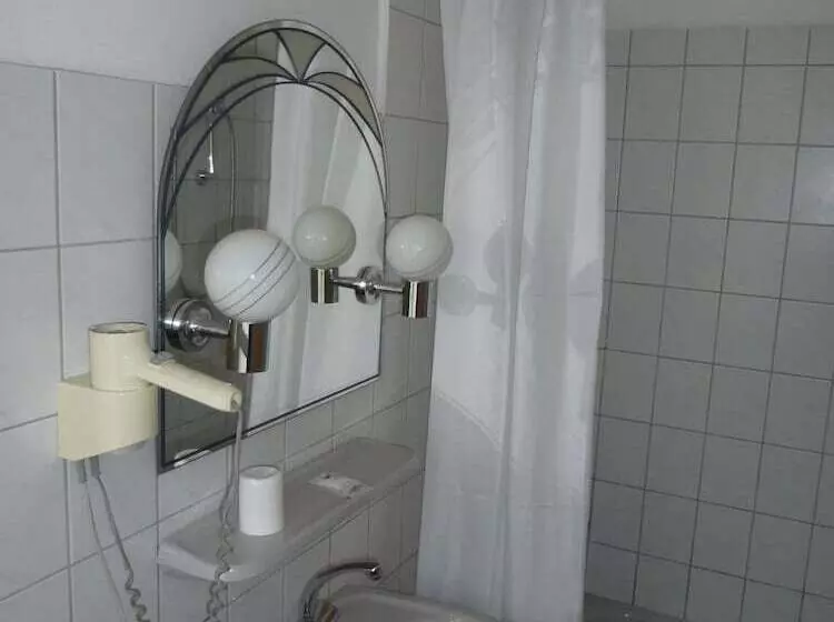 Отель Luise City An Der Philharmonie