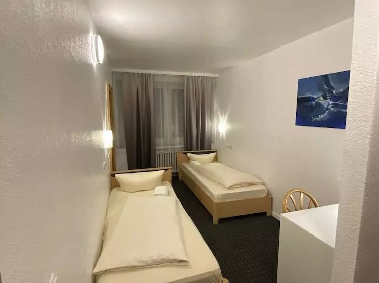 Отель Luise City An Der Philharmonie