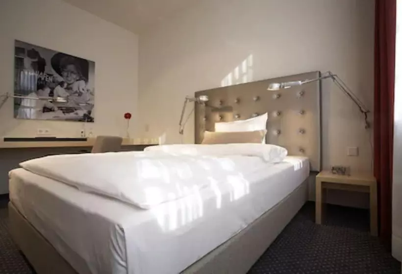 ホテル Maximilians