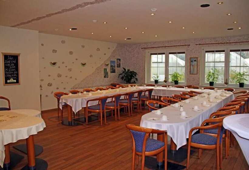 فندق Parkschänke Zabeltitz