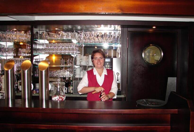 بنسيون Landgasthof & Hotel Zum Schwan Gmbh