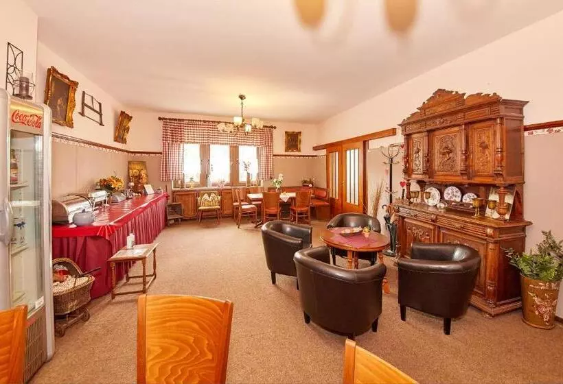 ベッドアンドブレックファースト Zum Dicken Baum