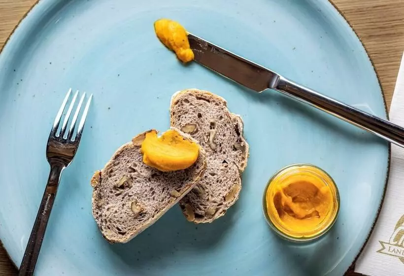 Classicx Landhaus & Hotel   Bed & Breakfast