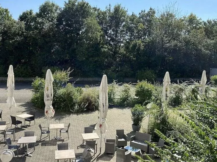 Отель Fortuna Reutlingen Tübingen