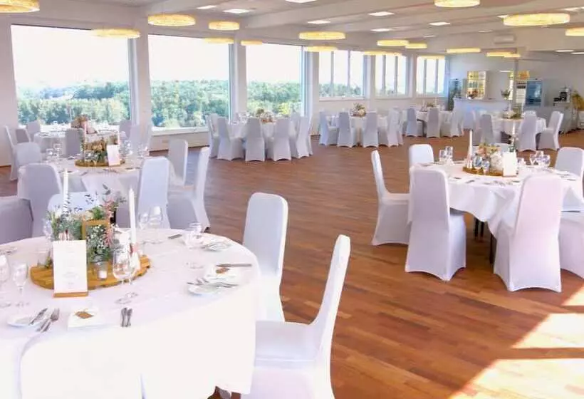 Отель Fortuna Reutlingen Tübingen