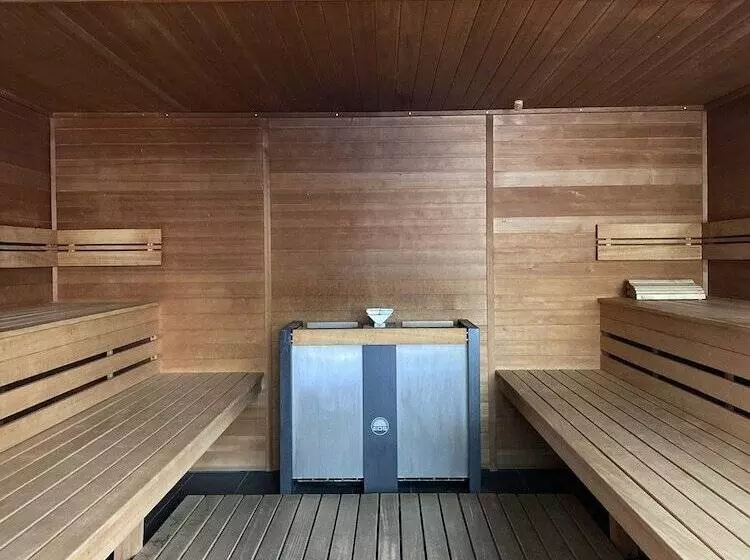 Отель Fortuna Reutlingen Tübingen