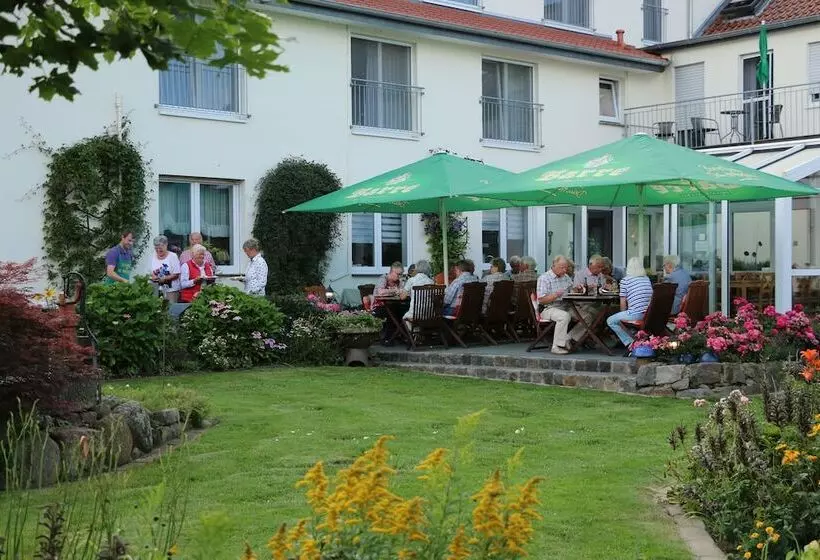 فندق Garni Zur Alten Post