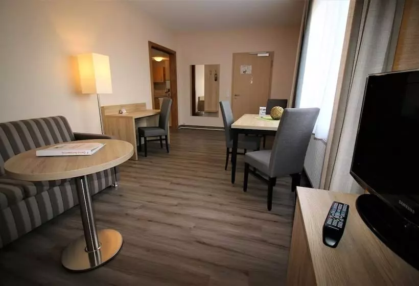 فندق Garni Zur Alten Post