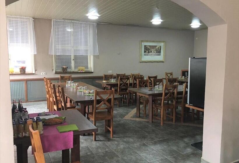 فندق Lamm Stuttgart Waldenbuch