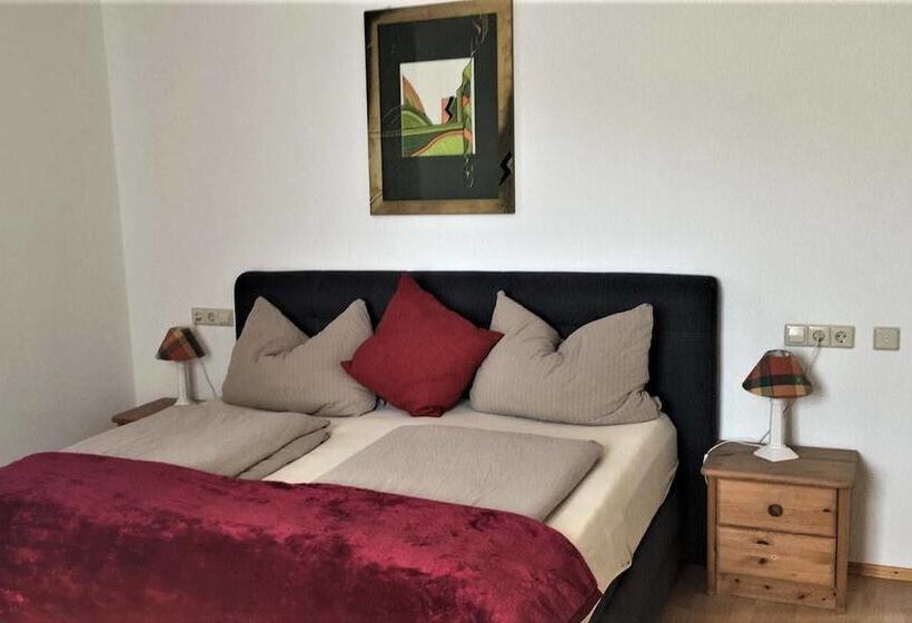 فندق Lamm Stuttgart Waldenbuch