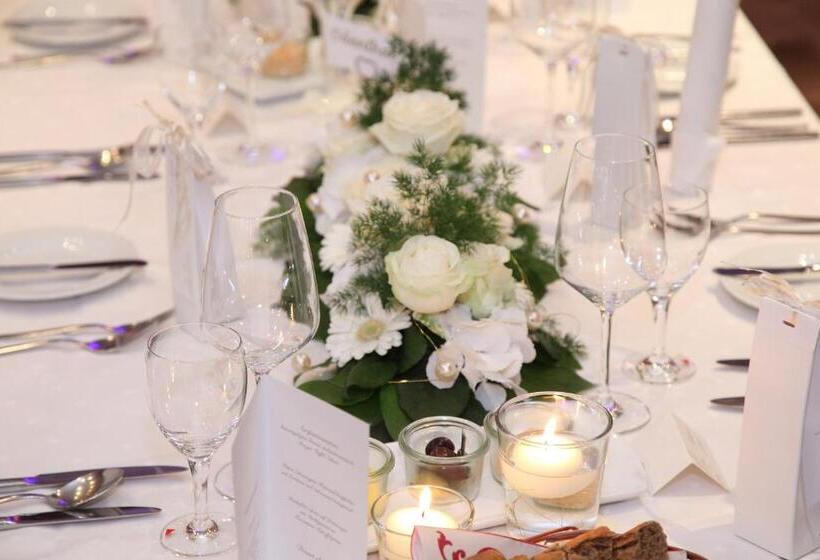 Malteser Komturei Hotel / Restaurant