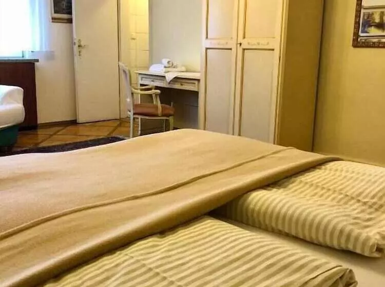 호텔 Restaurant Da Franco