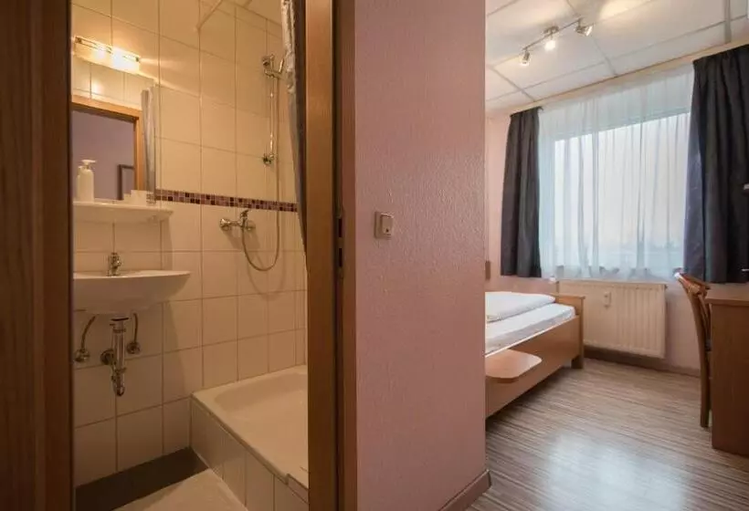 ホテル Rheinauer Hof Bed & Breakfast