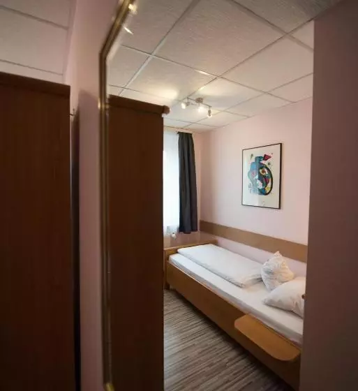 ホテル Rheinauer Hof Bed & Breakfast