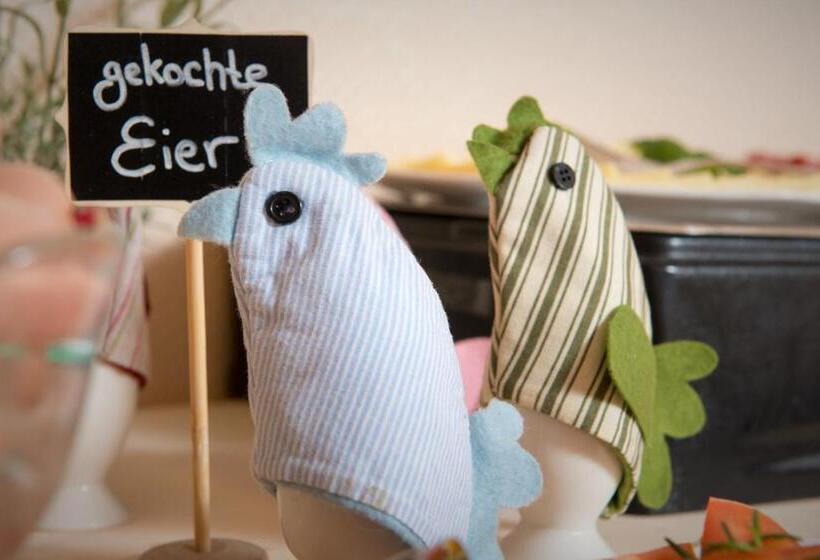 ホテル Rheinauer Hof Bed & Breakfast