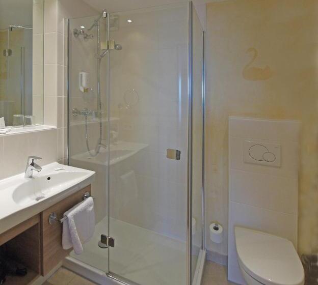 هتل Schwanen Kälberbronn