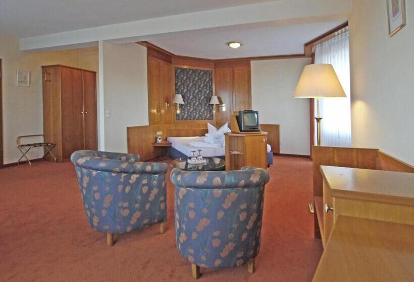 هتل Schwanen Kälberbronn