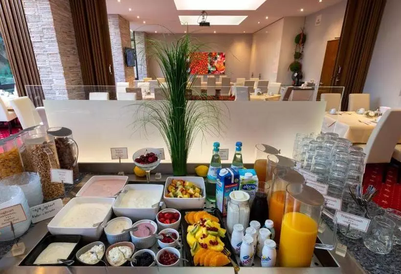 Otel Zum Rosengarten