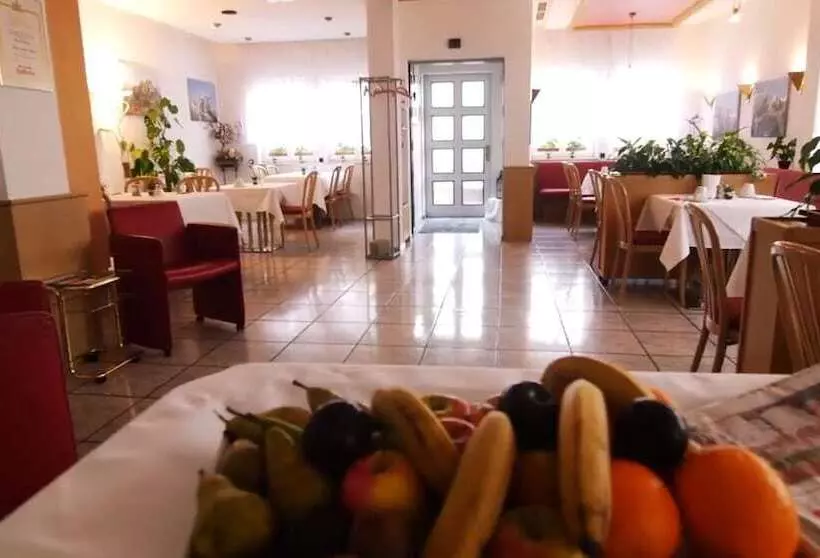 호텔 Zum Treuen Bartel