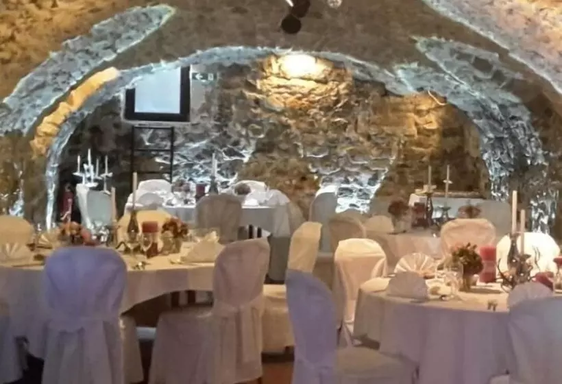 호텔 Zum Treuen Bartel