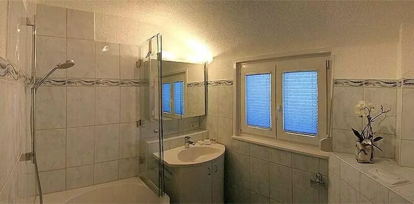 Отель Zur Schwabenschanke