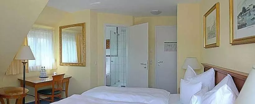 Отель Zur Schwabenschanke