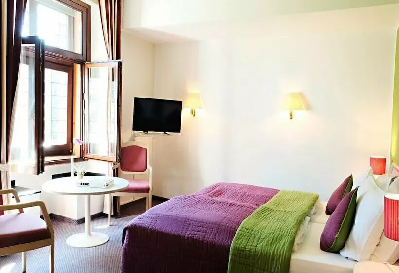 Malteser Komturei Hotel / Restaurant