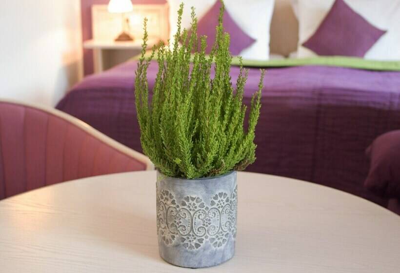 Malteser Komturei Hotel / Restaurant