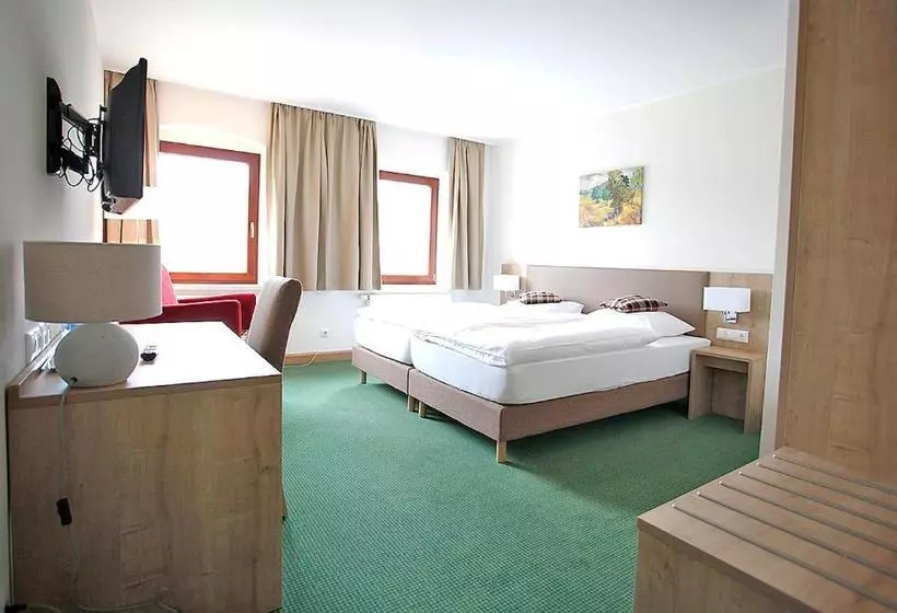 ペンション Gasthof Hillig