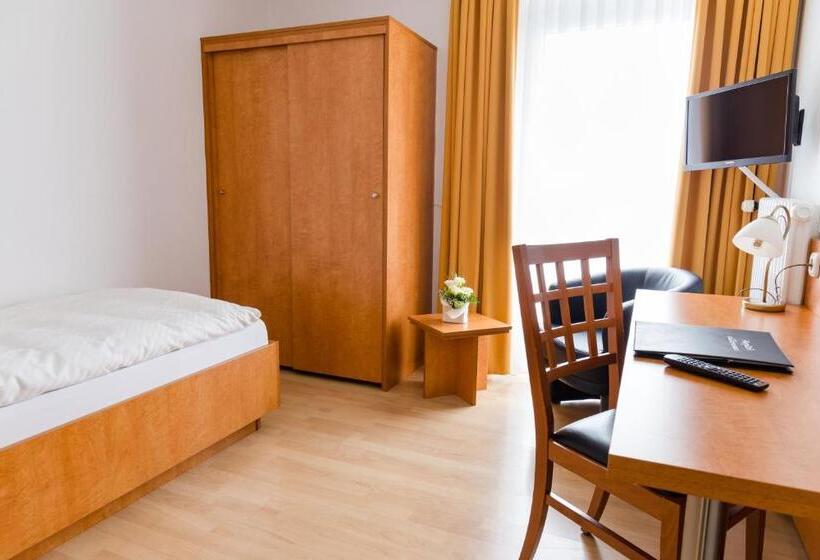 بنسيون Gästehaus Wilgersdorf Gmbh