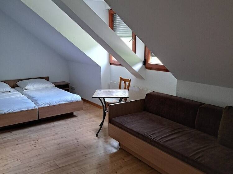 Пансион Landgasthof Löwen-schlauch