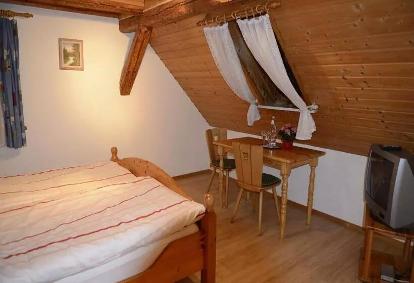 펜션 Naturparkhotel & Landgasthof Stromberg