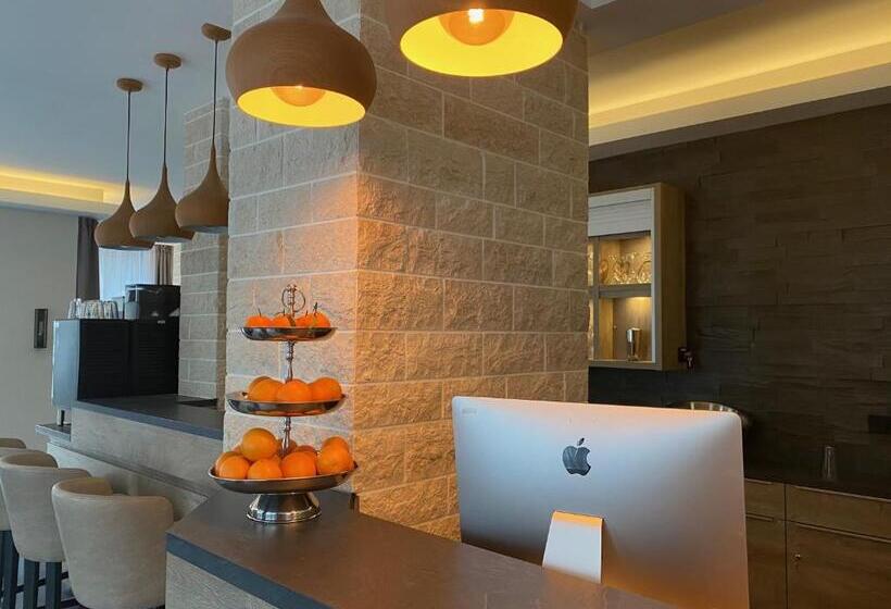 Safranberg Hotel & Sauna