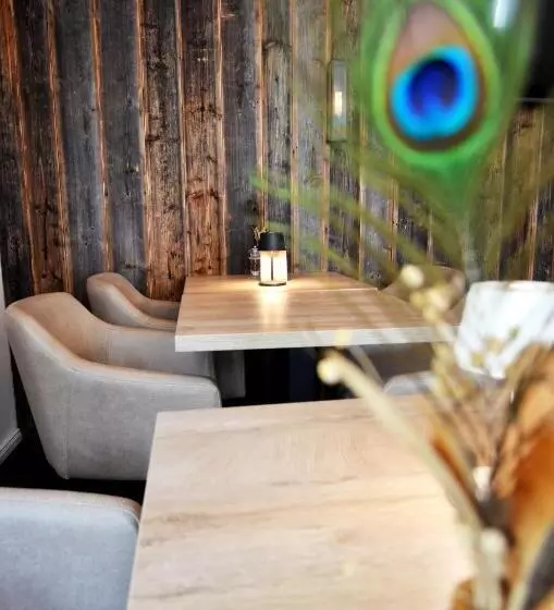 Safranberg Hotel & Sauna