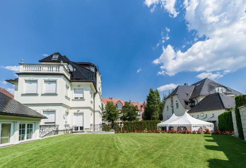 Villa Am Waldschlösschen