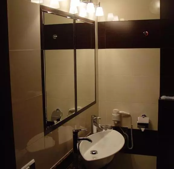 호텔 Dworski Galaktyczny Park