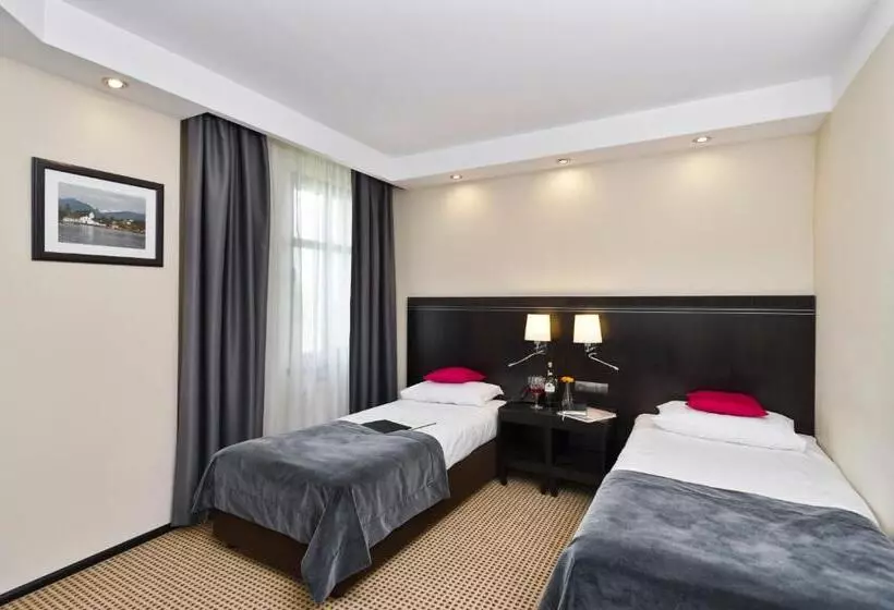 酒店 Fado Spa & Restaurant