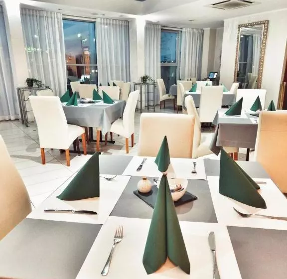 Отель I Restauracja W Luboniu