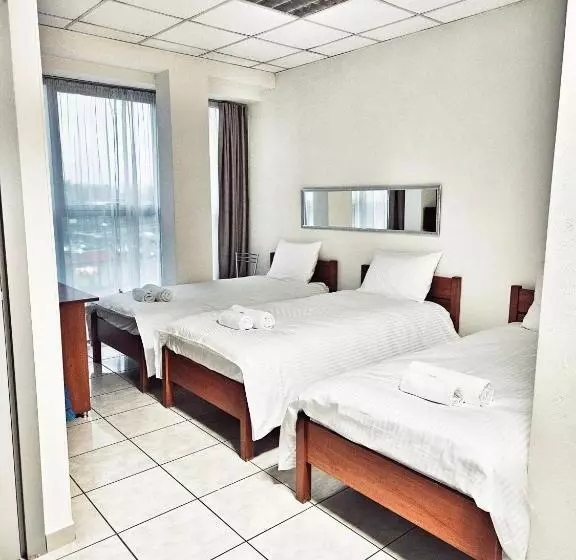 Отель I Restauracja W Luboniu