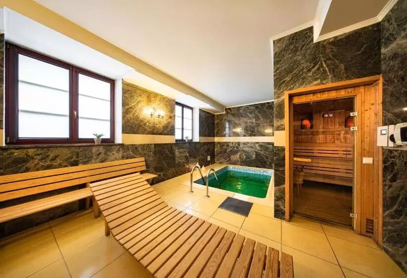 Otel Pałac Bursztynowy