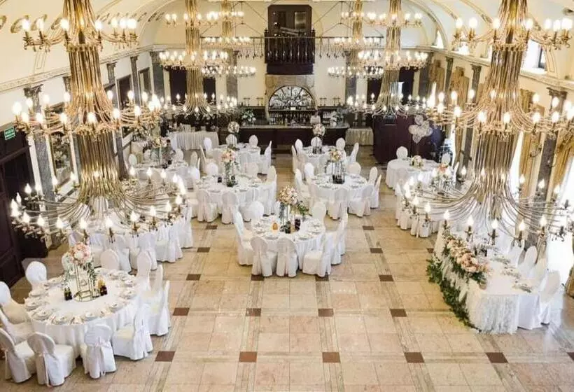 Otel Pałac Bursztynowy