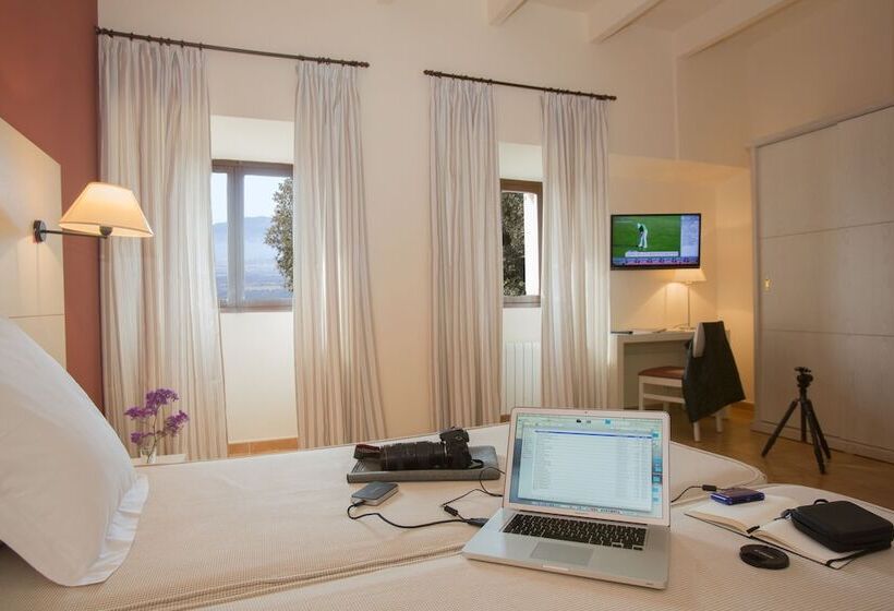 Сельский отель Santuari De Cura